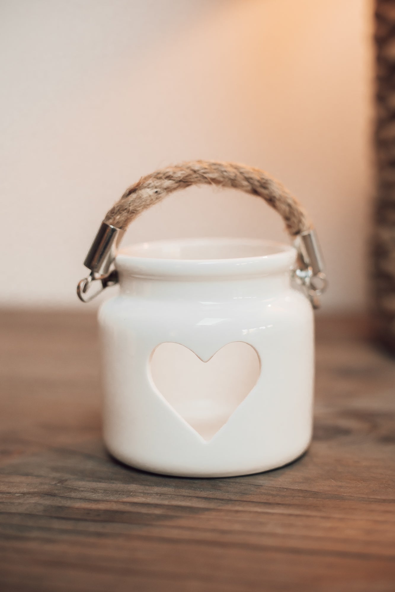 Jar t-light holder