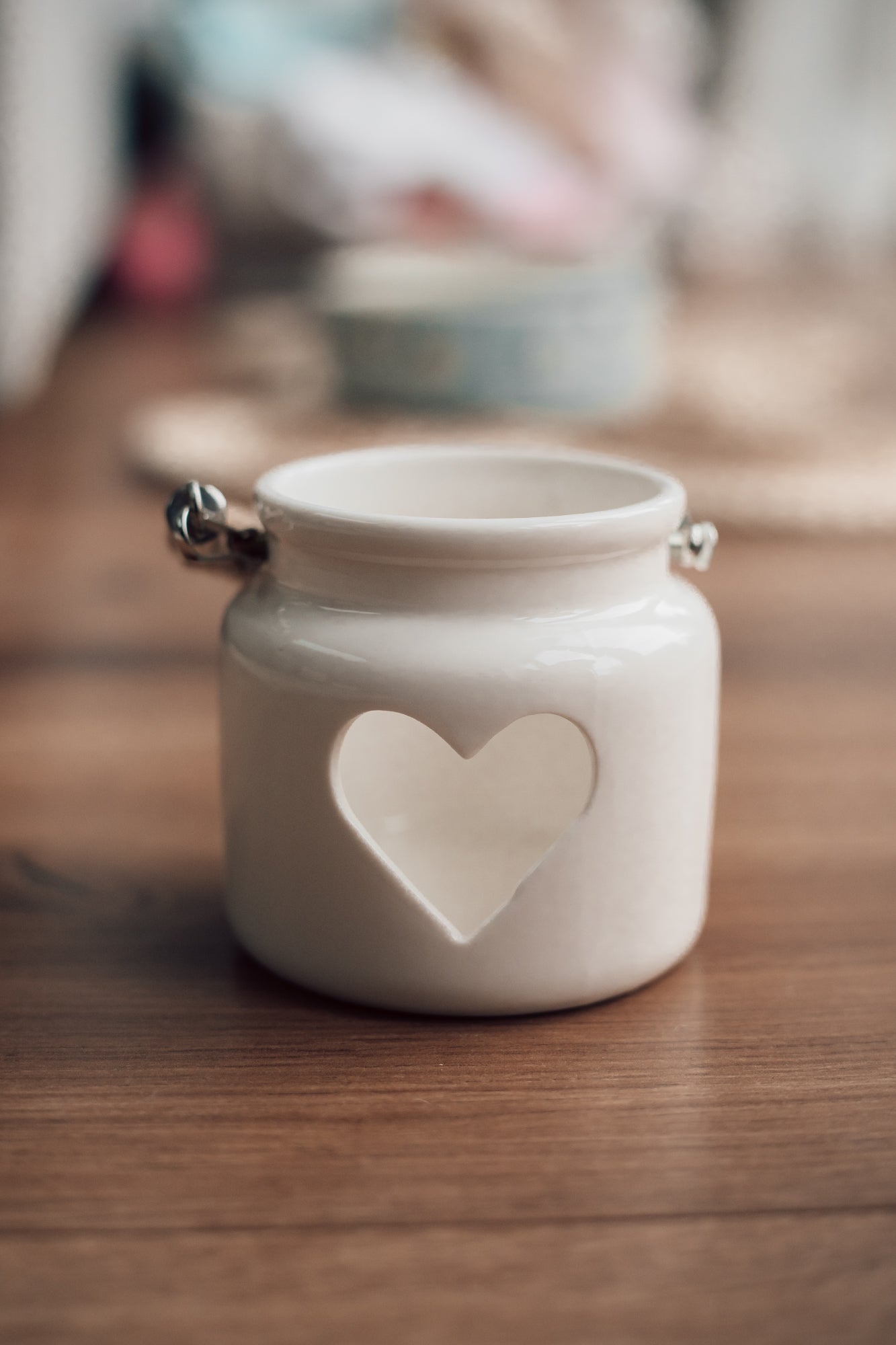 Jar t-light holder