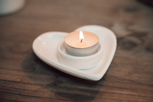 Small white heart t-light holder